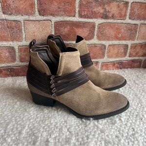Diba suede tan ankle boots with block heel size 6.5